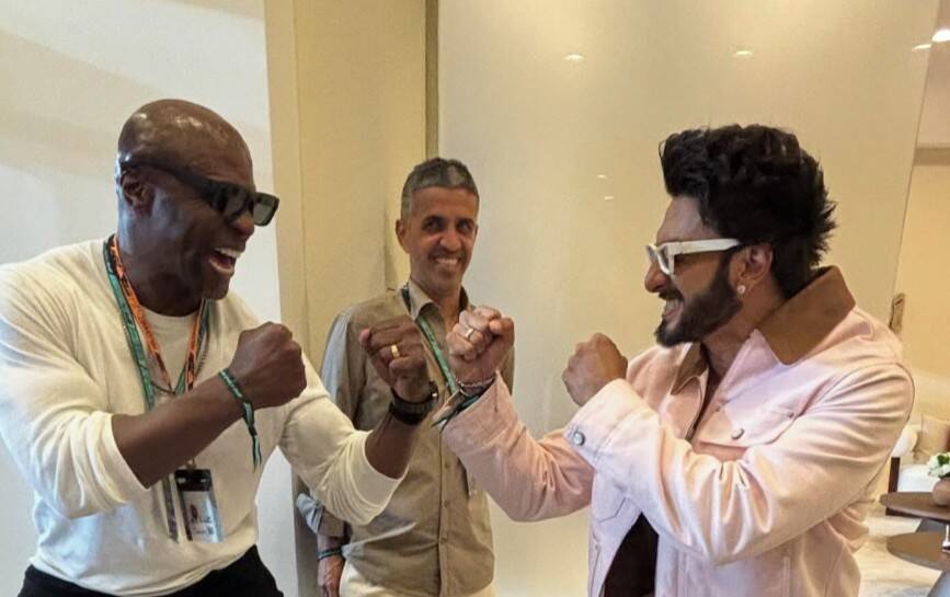 Image for Terry shares pic with Ranveer, congratulates him on Dhurandhar | 'What a crossover episode' | Inshorts