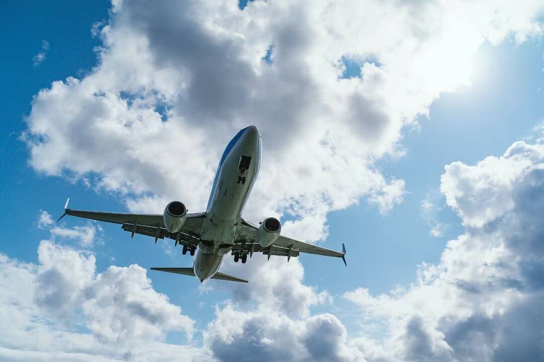 Air travel exposes passengers to hidden pollution: Study