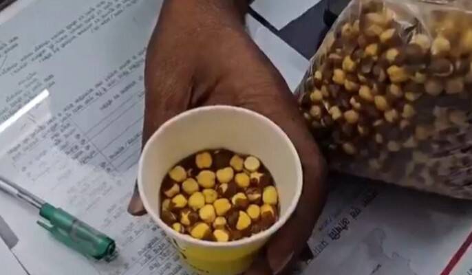 30 tonnes of roasted chana adulterated with banned dye seized in UP, video emerges