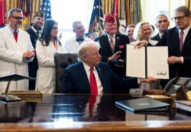 Trump eases restrictions on marijuana use in US