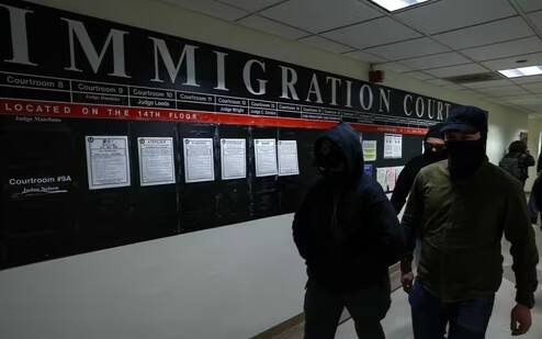 US offers $3,000, free flight tickets to illegal migrants who self-deport by year-end
