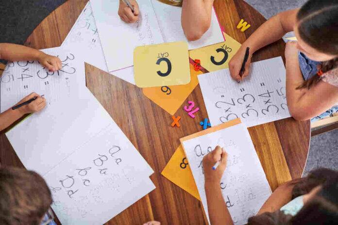 Which look-alike conditions can be mistaken for dyslexia?