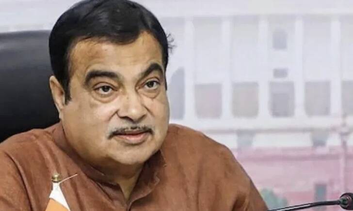 Gadkari reveals he weighed 135 kg & now weighs 89 kg, says he exercises for 2.5 hrs
