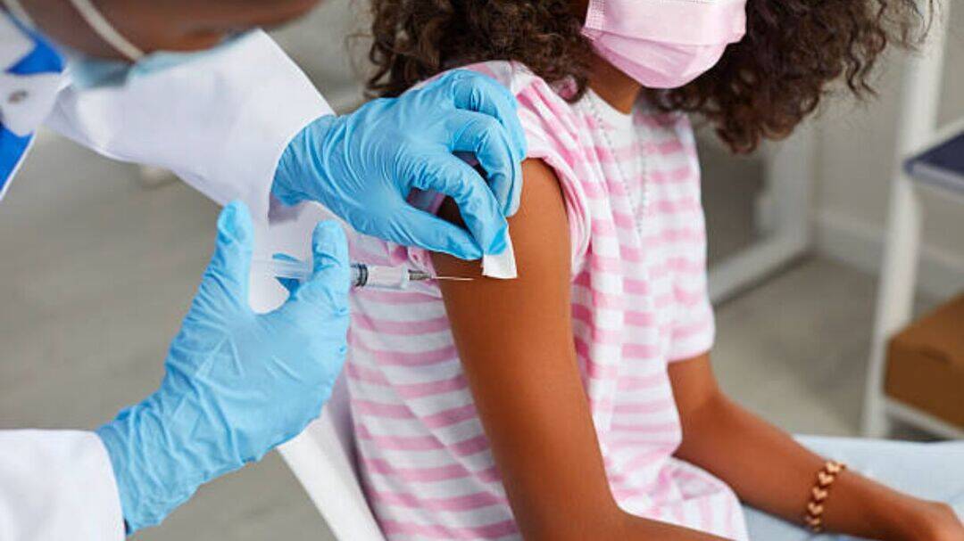 US reduces childhood vaccine recommendations