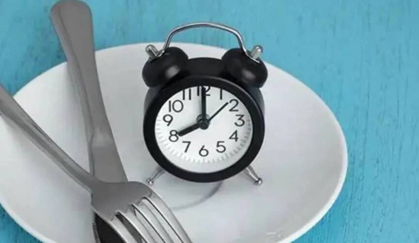 What happens to the body after 72 hours without food? 