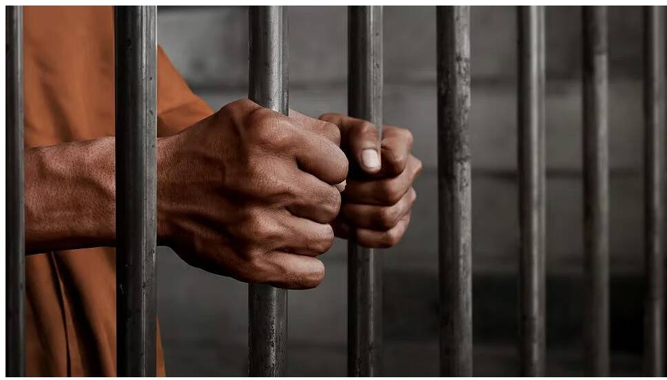 Indian fisherman, stuck in Pak jail despite completing sentence, dies