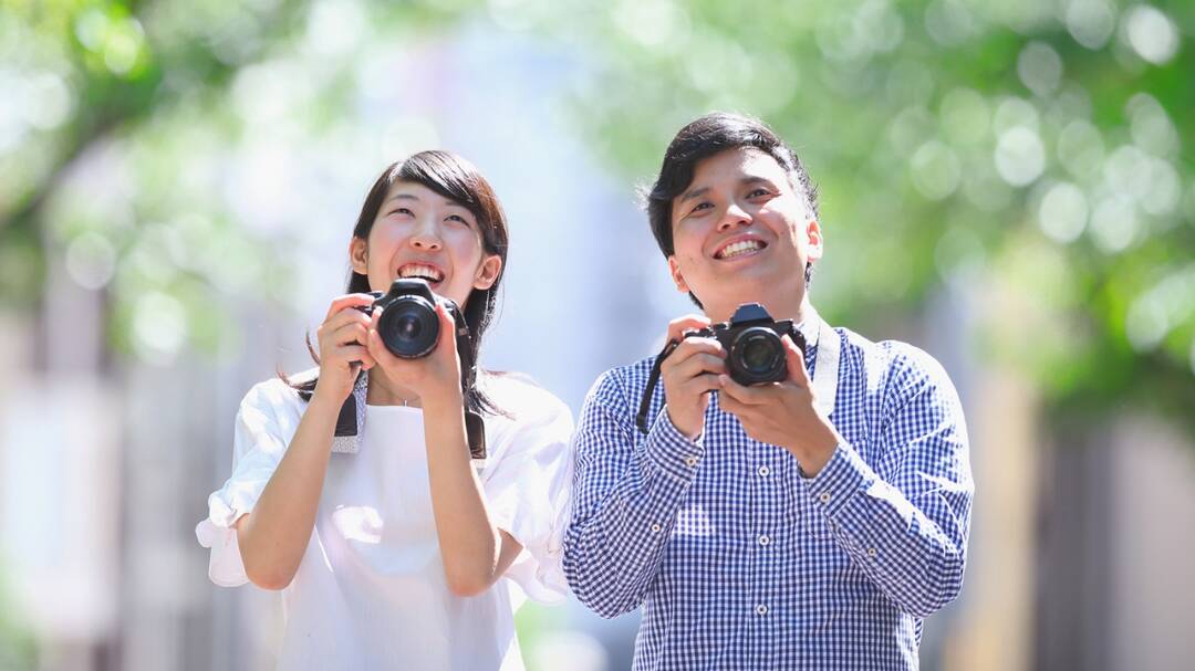 What is Colour Hunting Date, couples trend going viral?