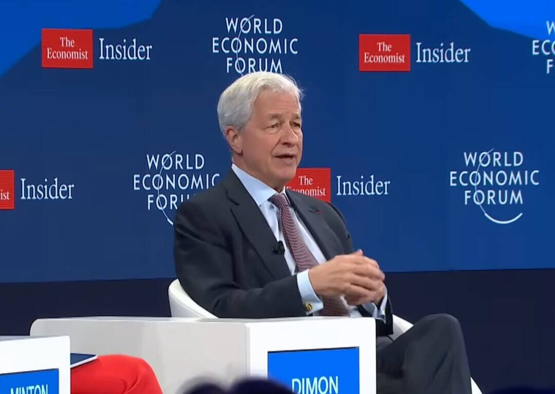 Dimon called Trump's credit card cap plan 'disaster', hours before Trump's ₹45,800-cr lawsuit