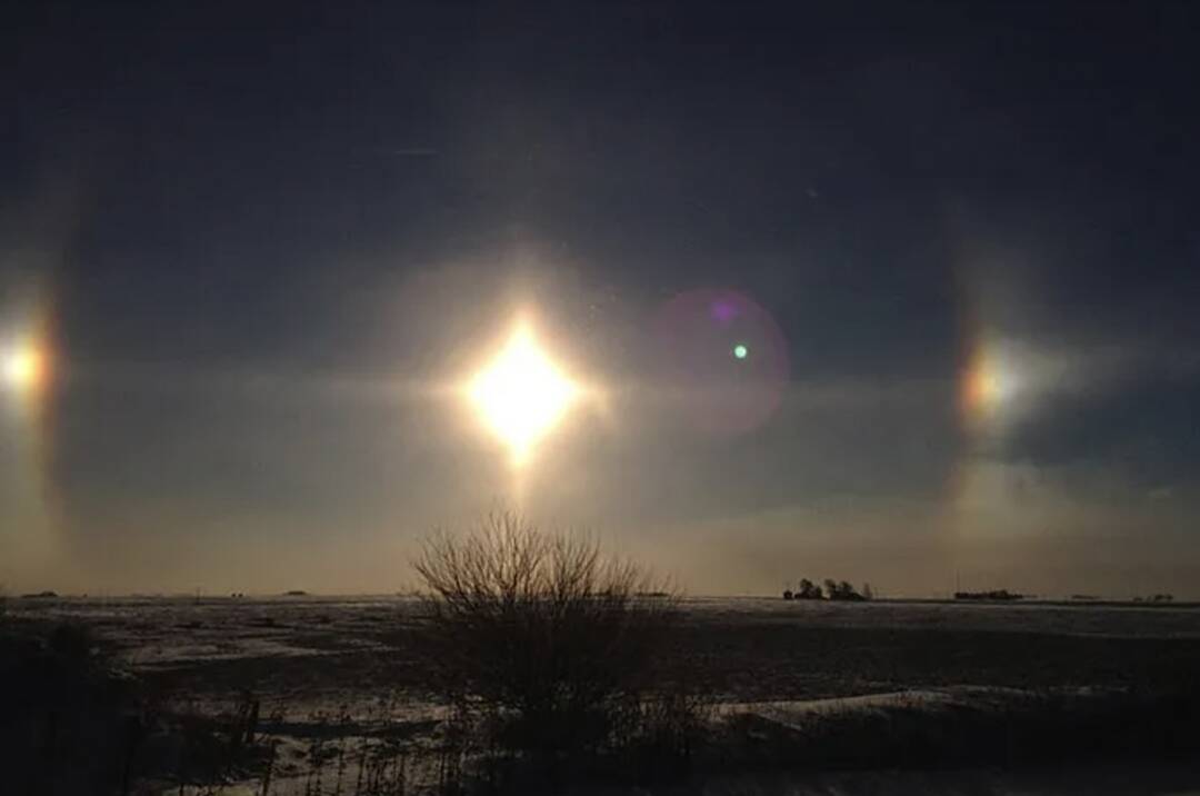 What are sundogs?