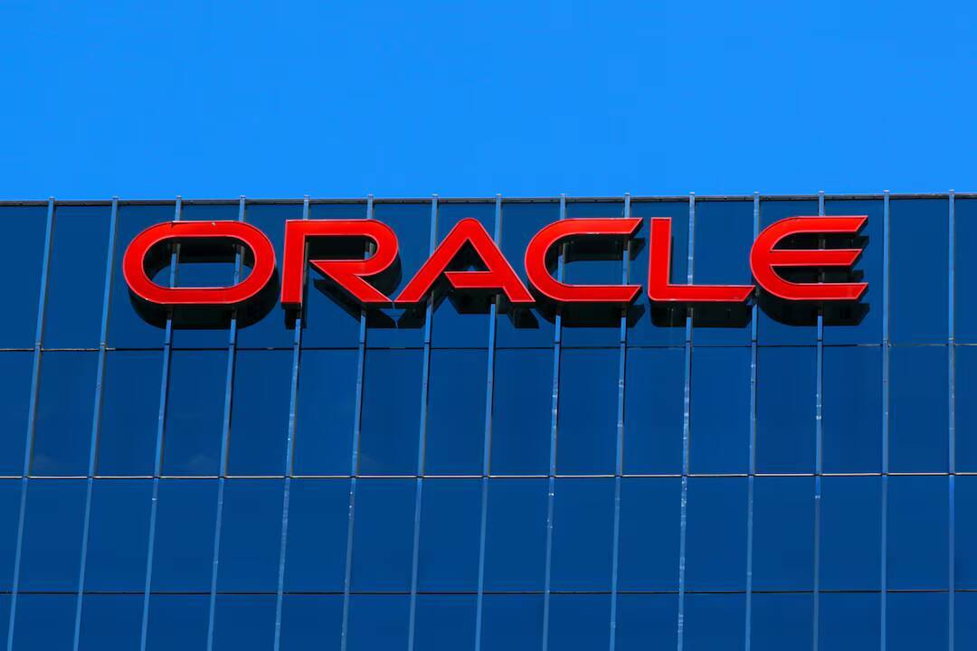 Oracle to cut 30,000 jobs: Report