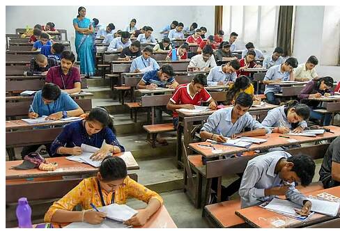 Students cry after CBSE Class 10 Maths exam, experts say question paper was easy