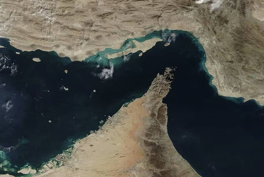 Iran to allow only Chinese vessels through Strait of Hormuz: Report | China's Foreign Minister condemned strike on Iran | Inshorts