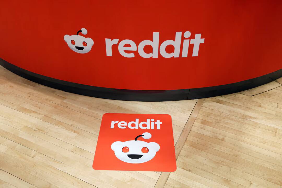 Reddit may introduce Face ID verification to check if users are human | 'I didn't appreciate passkeys about a year ago' | Inshorts