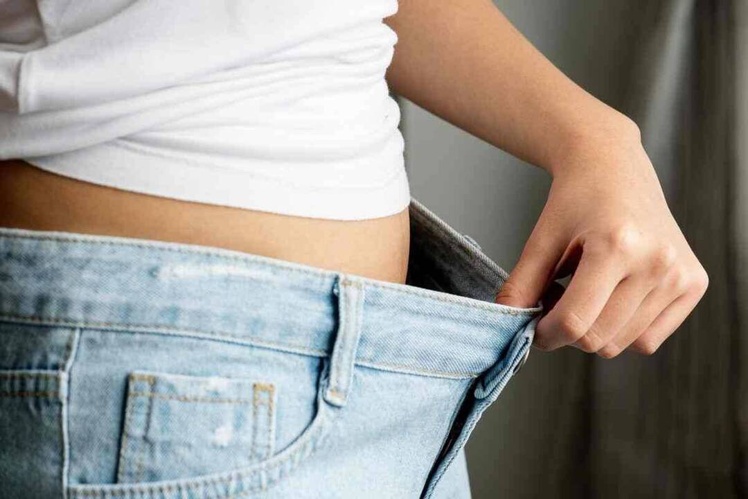 Fact check: Can lemon and cinnamon water really melt fat like wax?