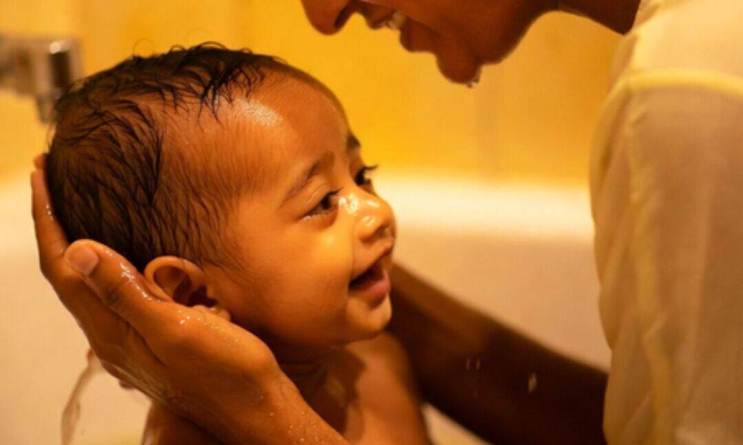 Risks and safe sleep practices for infants to prevent SIDS