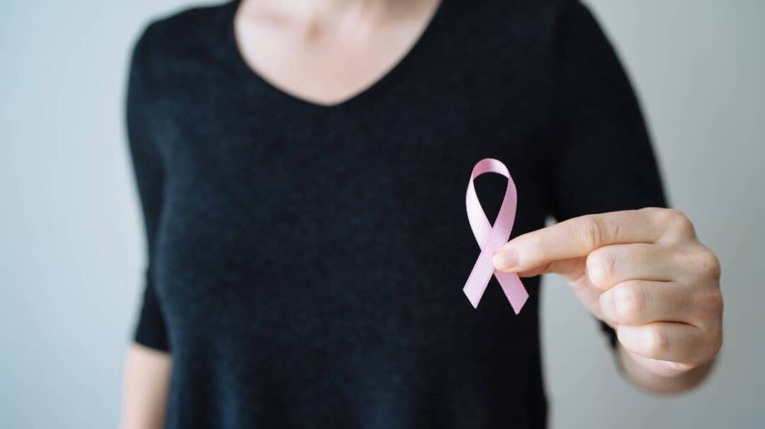 Breast cancer symptoms beyond lumps signs you must know