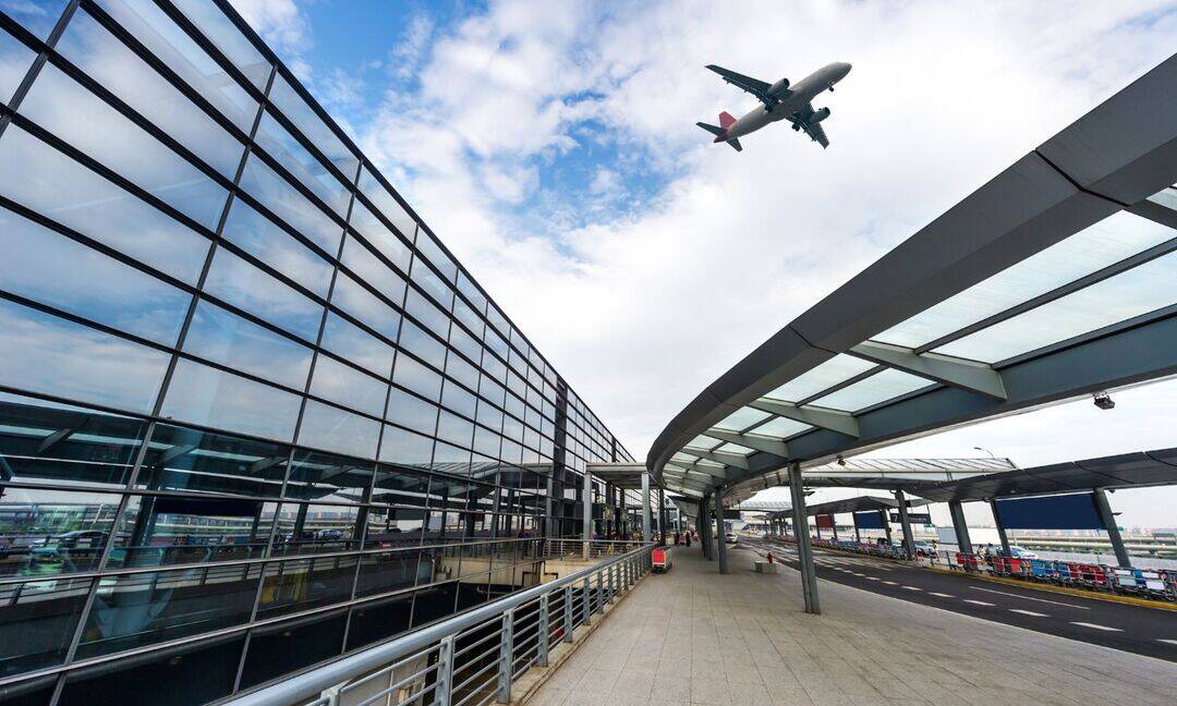 Thailand tightens airport screening amid Ebola alert