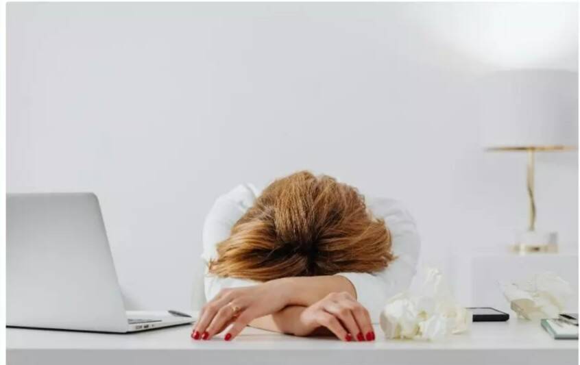 What causes skin burnout in modern mothers?