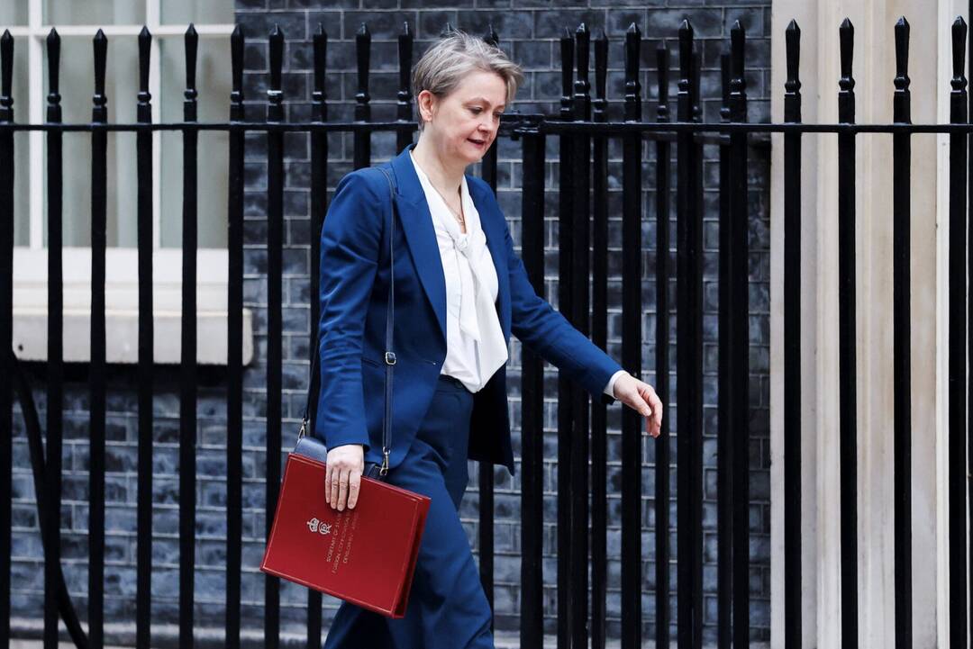 UK Foreign Minister Yvette Cooper to visit India next week | India and UK signed FTA last year | Inshorts
