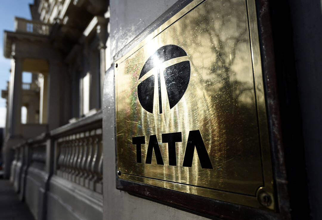 Noel takes Tata Sons dispute to RBI, lists risks of listing & says 'It'll break group'