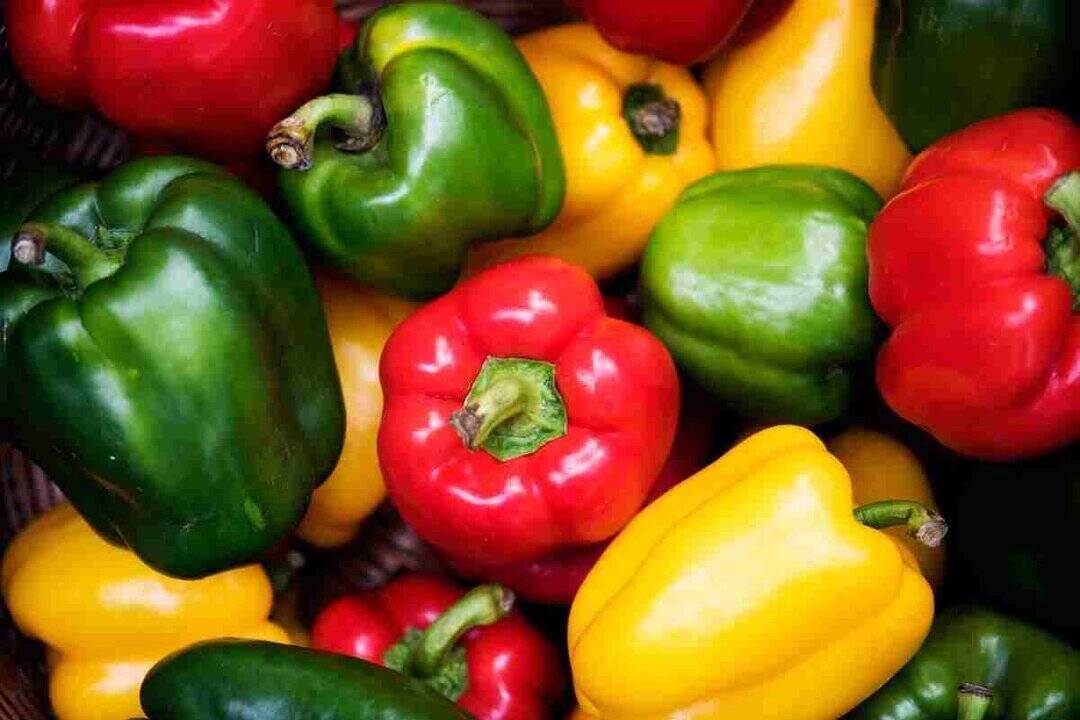 Capsicums offer vitamin C and antioxidant benefits