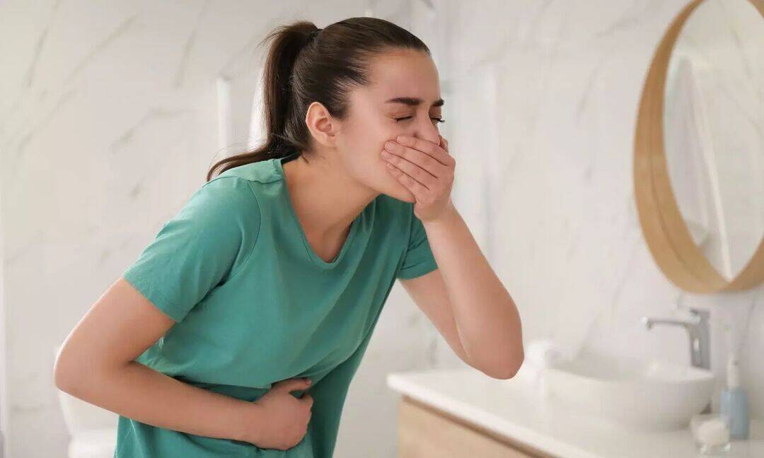 Food poisoning may harm eye health, warn doctors