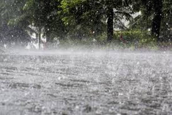 Heavy to extremely heavy rainfall warning issued for several states, list released | Only heavy rainfall warning in some states | Inshorts