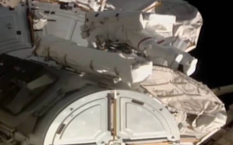 Video shows Indian-origin astronaut Anil Menon conducting his 1st spacewalk
