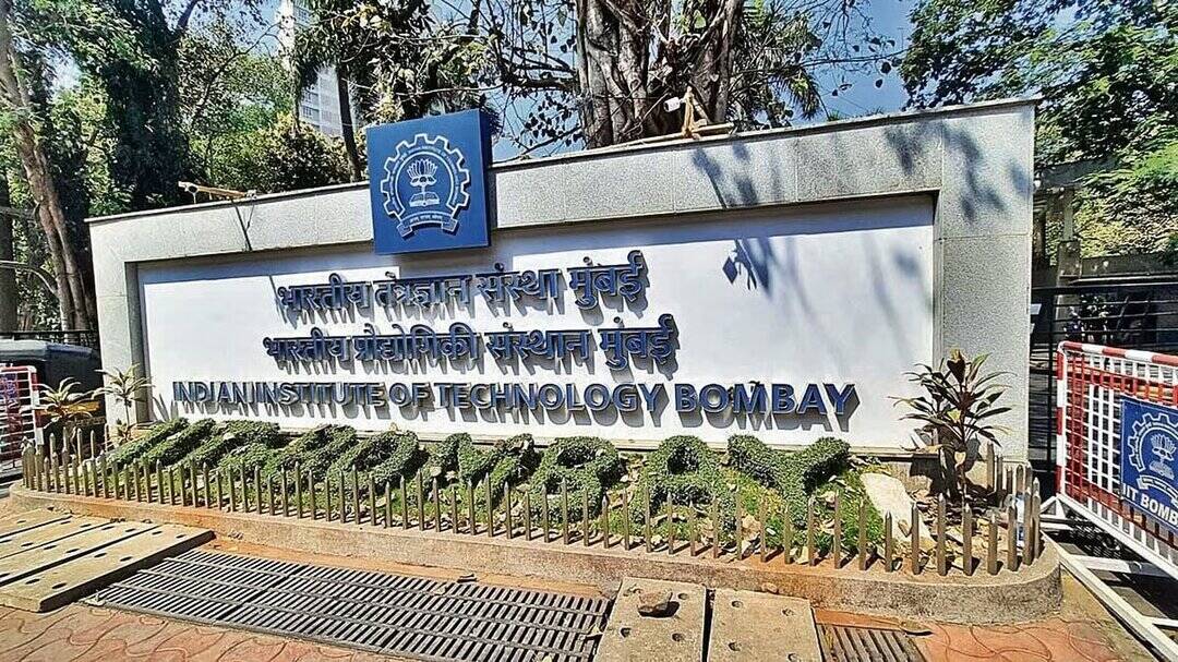 2 IIT-Bombay canteens shut for operating without licences
