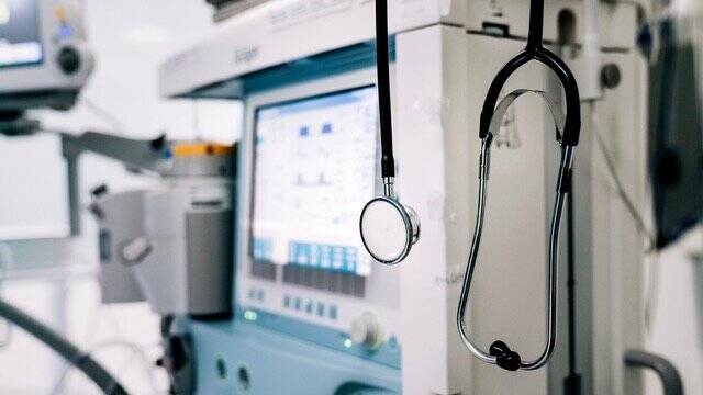 Medical-device industry urges separate legislation