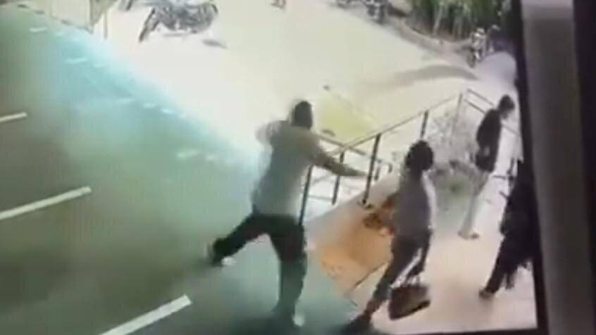 PhD scholar caught on CCTV slapping Delhi University professor, banned ...