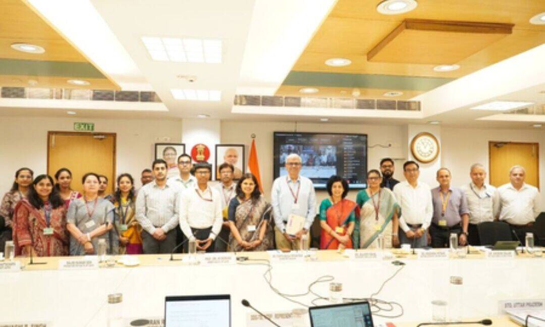 NITI Aayog discusses 7 key areas to make India TB-free