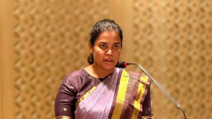 Tamil Nadu minister S Keerthana denies being woman in viral video, calls out misogyny; apologises to woman falsely linked to her