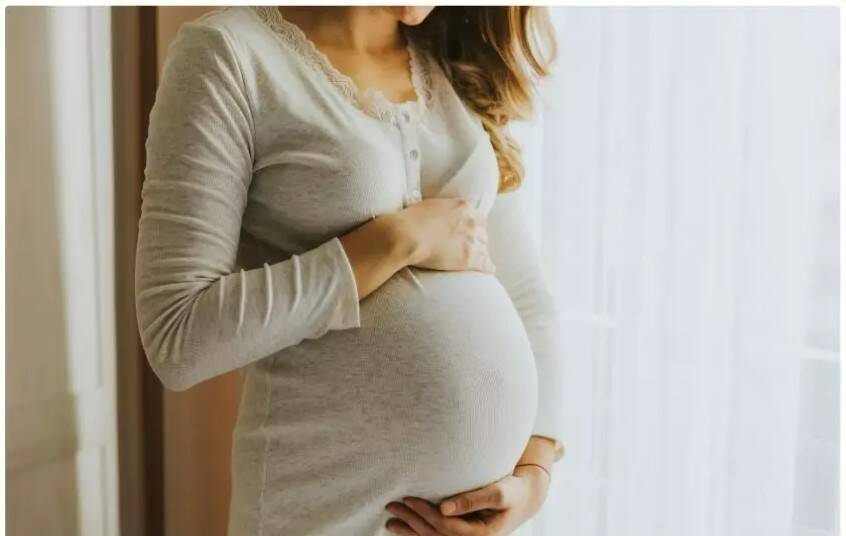 Can vaccination during pregnancy protect mother and baby?