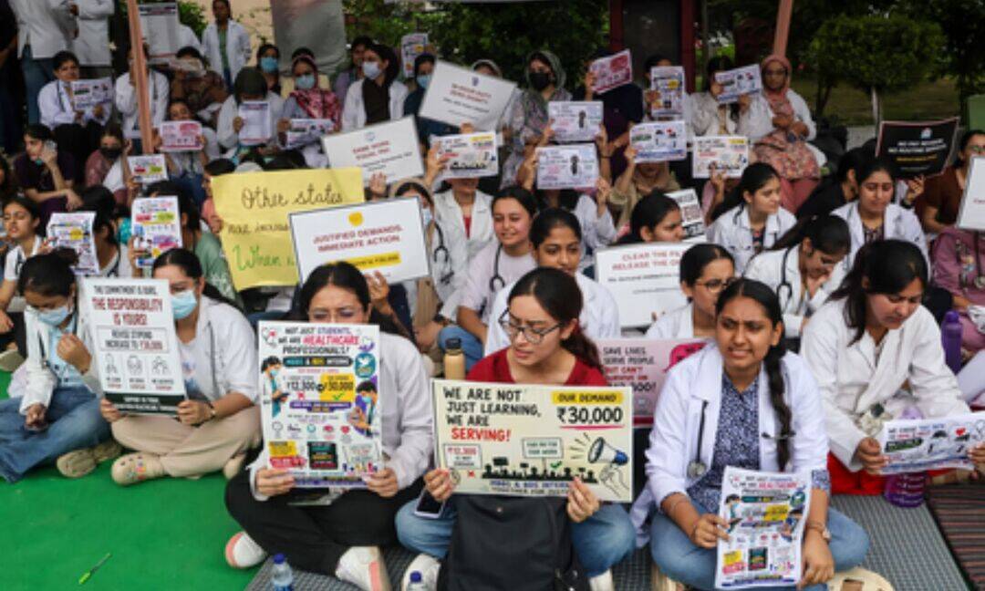 J&K intern doctors to meet CM Omar Abdullah over stipend