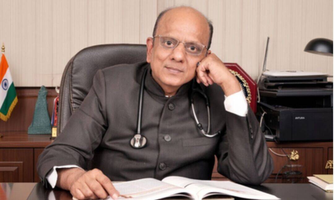 Dr KK Aggarwal continued helping patients despite COVID infection