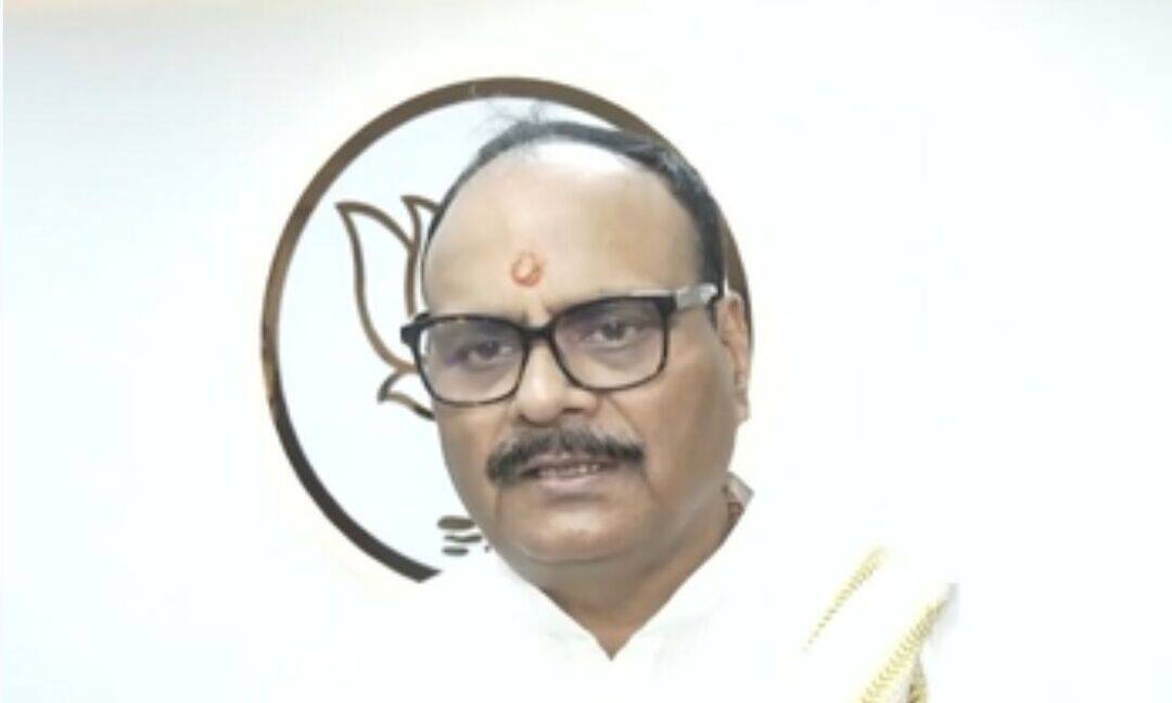 UP government raises retirement age of doctors to 70