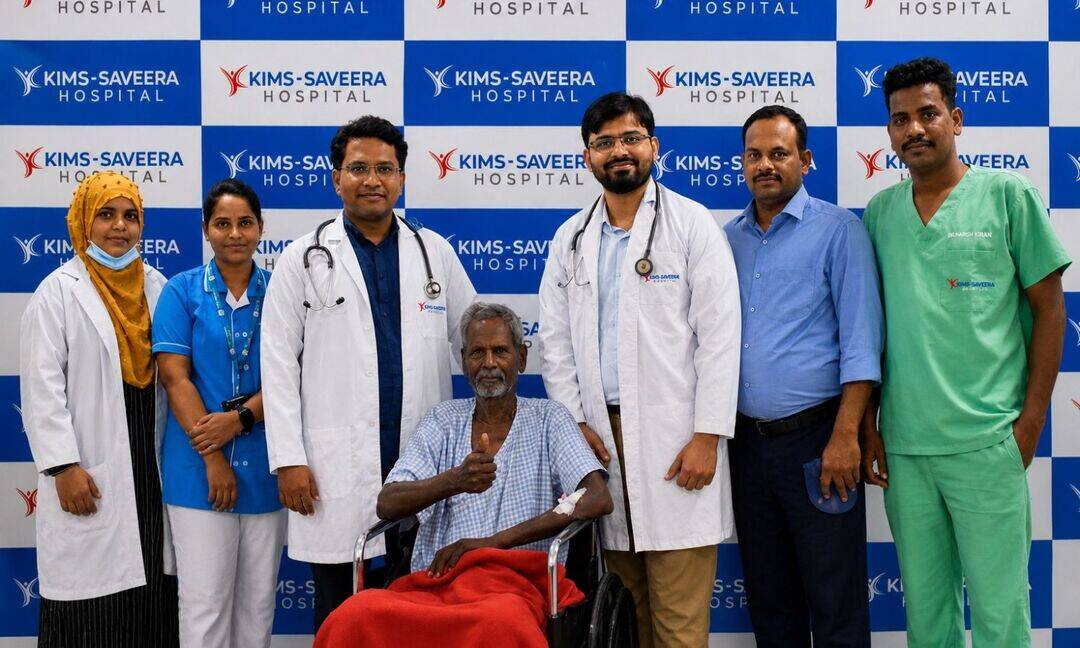 90-yr-old with chronic kidney disease survives heart attack 