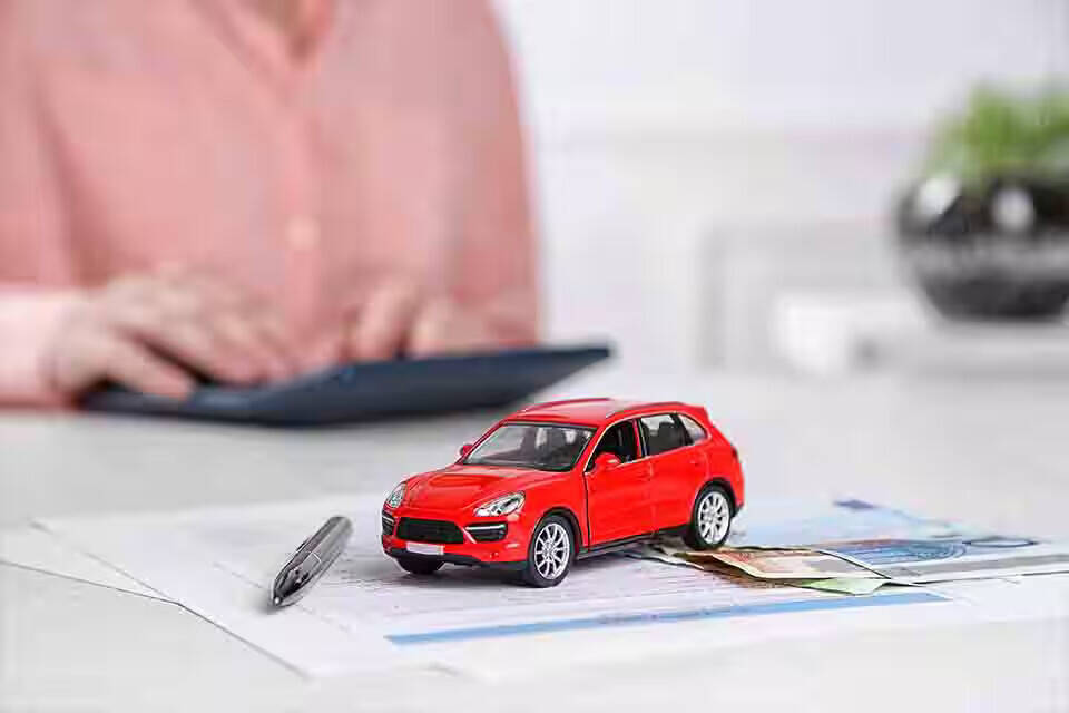 How can people decide if they should claim car insurance for accidents?