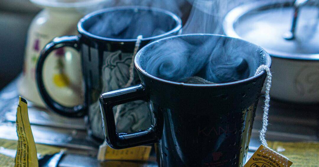 Extremely hot tea, coffee may raise oesophageal cancer risk: Study