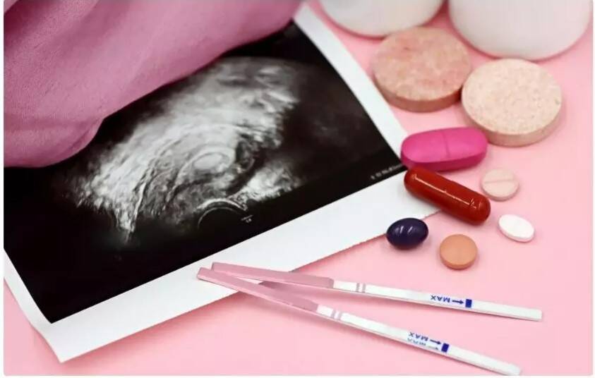Is ovulation the only factor affecting fertility in PMOS?