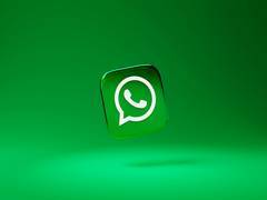 WhatsApp tests redesigned chat bar and navigation on Android