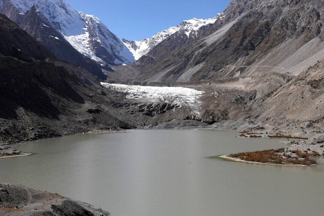 What is glacial lake outburst flood (GLOF) which may trigger flash floods in Indian states?