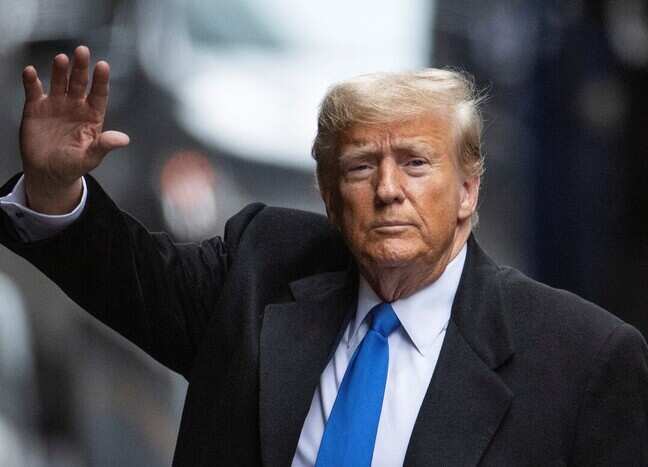 Democrats call for probe against Trump allies' share-buying spree