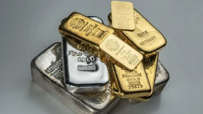 Gold and silver prices hit record highs