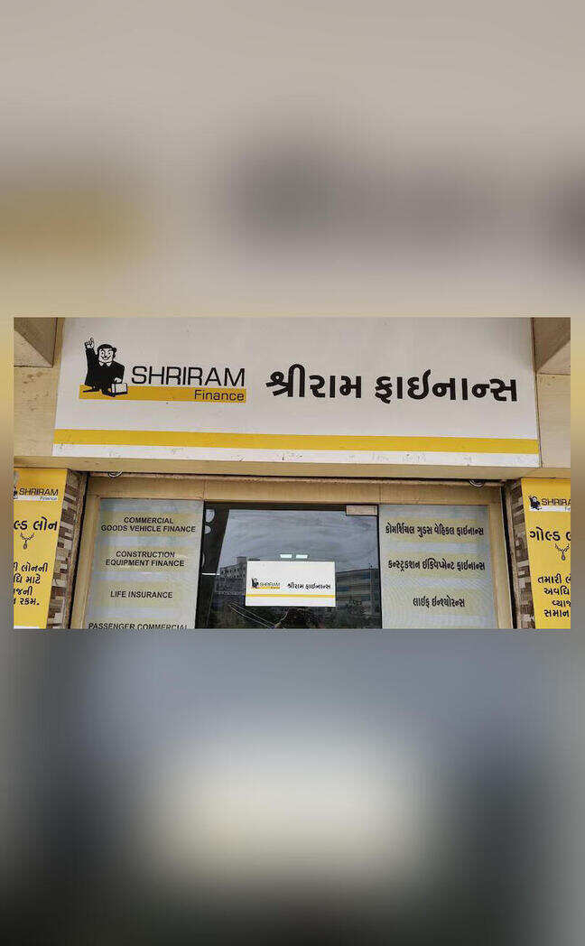 Shriram Finance shares hit record high, cross ₹1,000 for 1st time