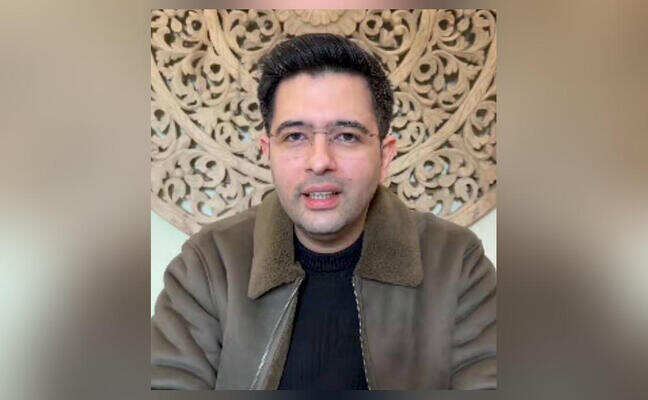 Raghav Chadha praises BJP-led govt for asking Blinkit, Swiggy to drop '10-min delivery' claim