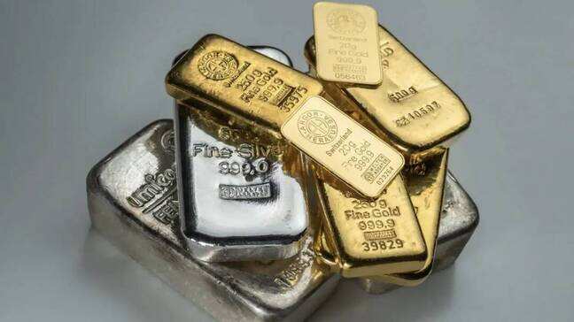 Silver hits fresh all-time high in Delhi, gold reaches ₹1.45 lakh per 10 grams