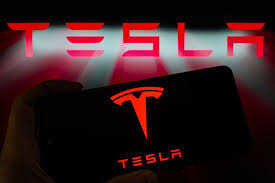 Tesla stock falls below 100-day average amid tariff fears