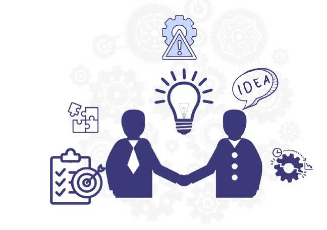 How do venture builders help reduce startup risk?
